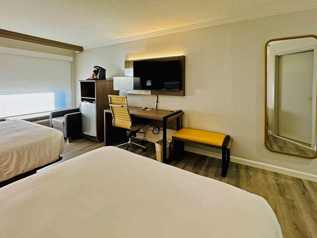 Comfort Inn & Suites Houston I-10 West Energy Corridor Bilik gambar